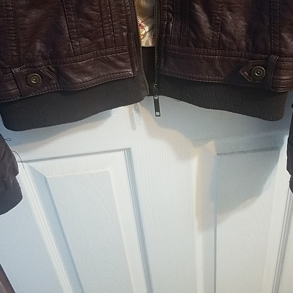 Jacket - Picture 5 of 5